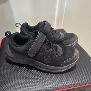 Under Armour Kids Black Sneakers
